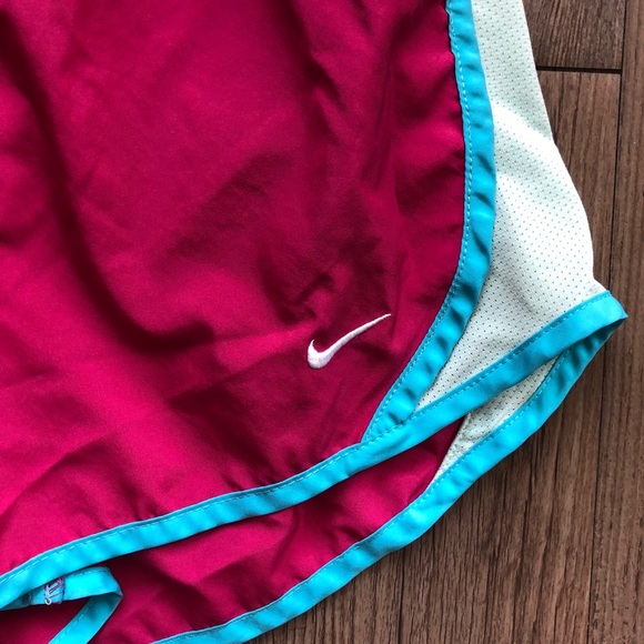 Girls’ Nike Tempo Short 3” - Picture 2 of 4